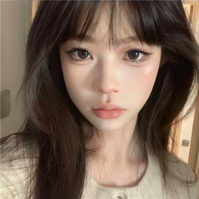 桃花含露又春风